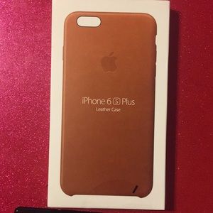 💕BRAND NEW APPLE LEATHER CASE 💕